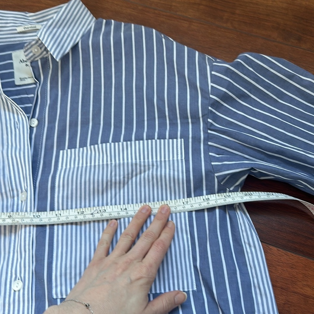 Abercrombie & Fitch Color Block Oversized Button … - image 2